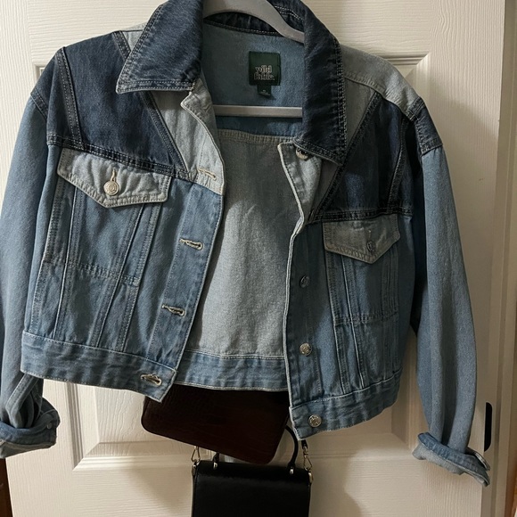 Jackets & Blazers - Crop jean jacket